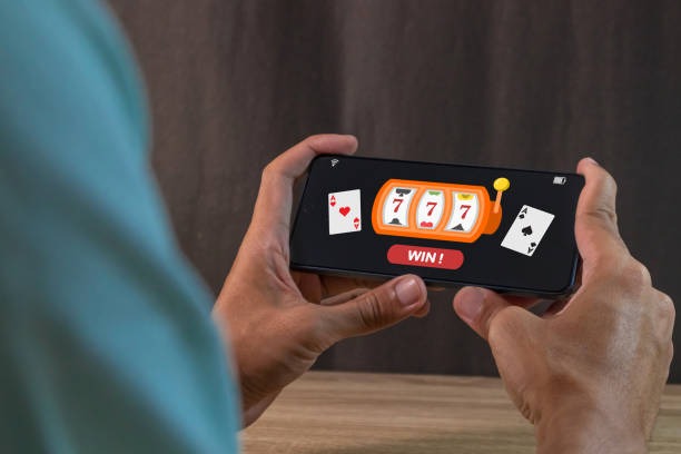 Multiplier activation display Roulette wheel with Lightning multiplier numbers highlighted